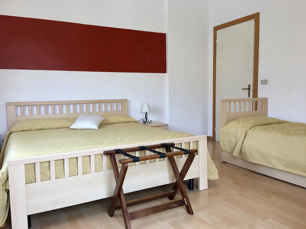 La Lanterna Hotel Garda  Buitenkant foto