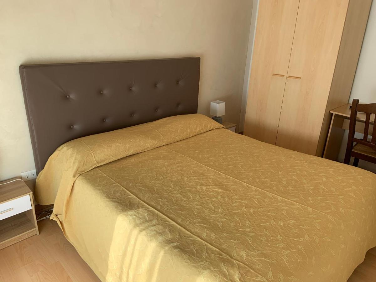La Lanterna Hotel Garda  Buitenkant foto